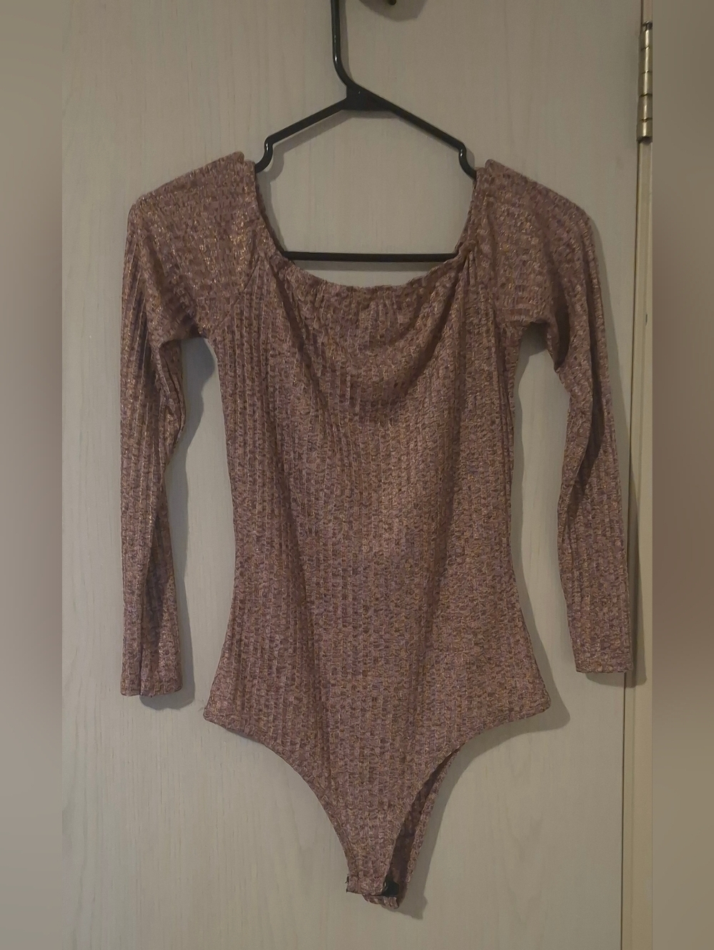 PrettyLittleThing Metallic Ribbed Bodysuit – Rose Gold/Copper (UK 12/US 8/ M)